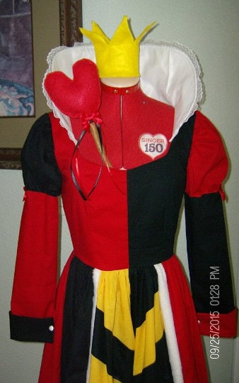 Queen of Hearts Halloween Costume Dress, Royal Villain Cosplay, Fairytale Villain Outfit