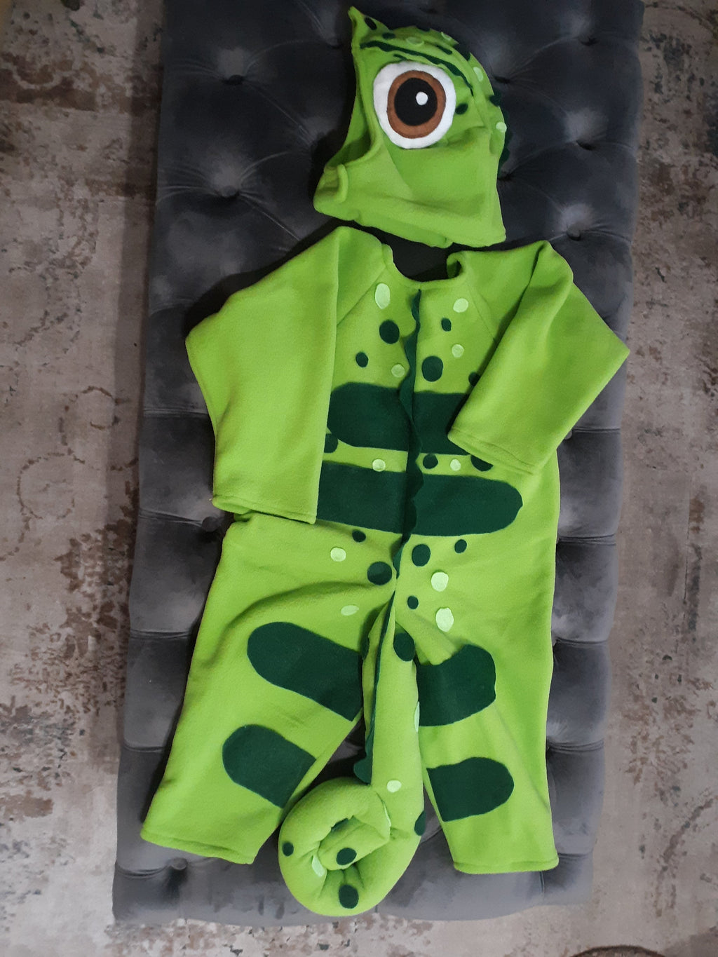 Green Fleece Pascal Chameleon Costume: 2-Piece Bodysuit & Hood, Halloween Outfit